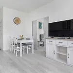 Bright In Cracow Center With Terrace, Desk And Bathtub By Renters * Cracovia